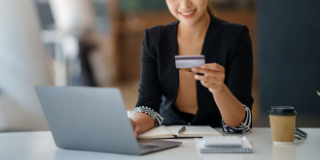 Your Essential Guide to the Debit Card and Credit Card Difference