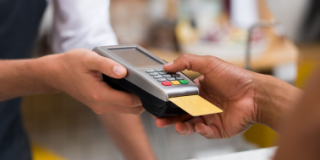 When Should You Use a Debit Card? Here are the 5 Best Times